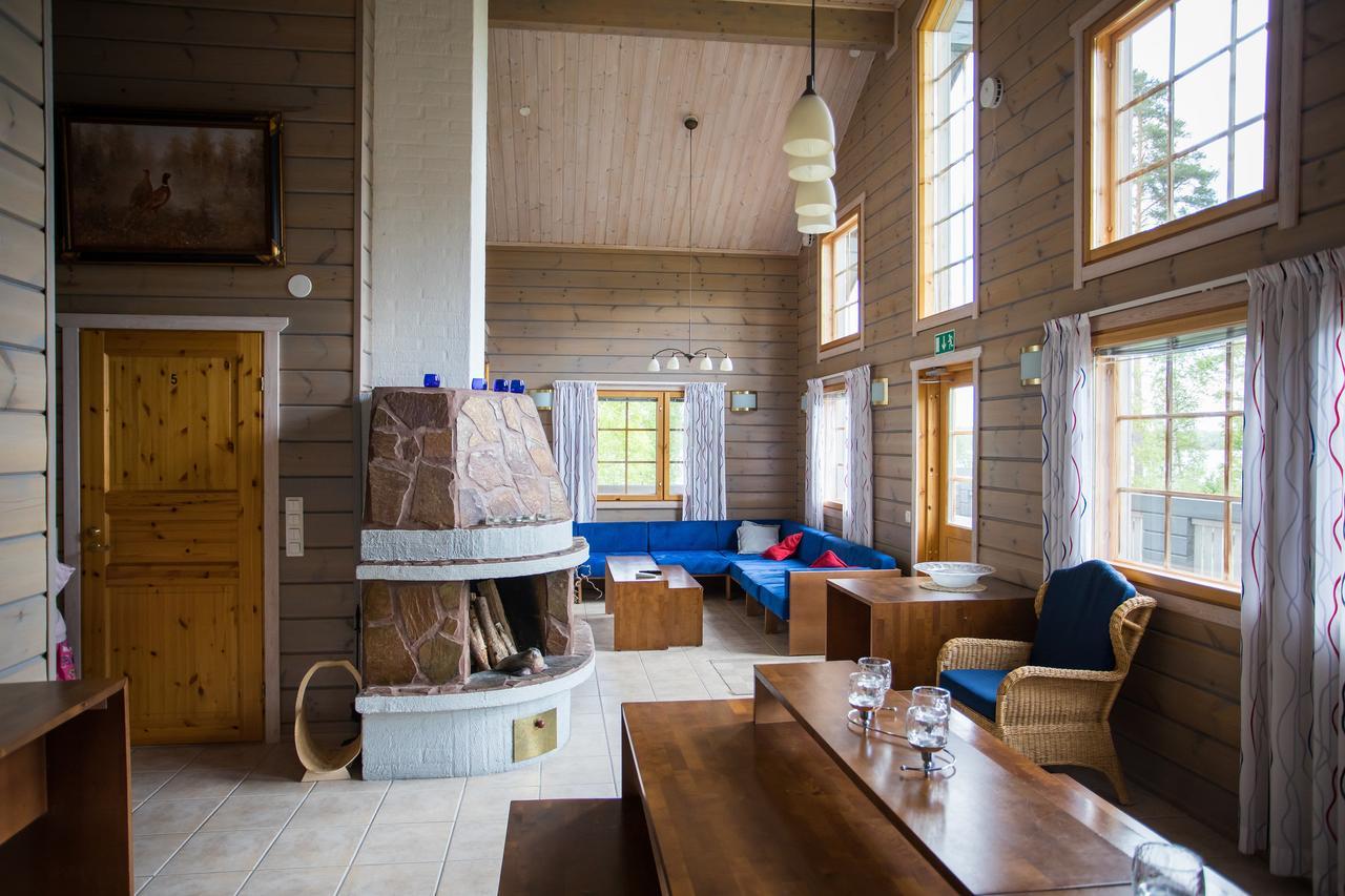 Kuus-Hukkala Hotel Harkala  Eksteriør billede
